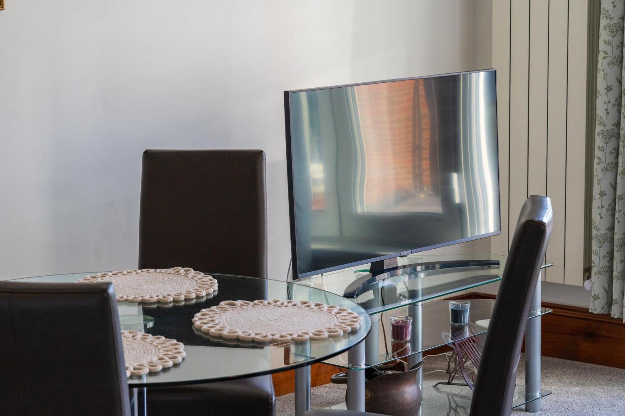 Apartment Modern 2 Bedroom In Mitcham, London