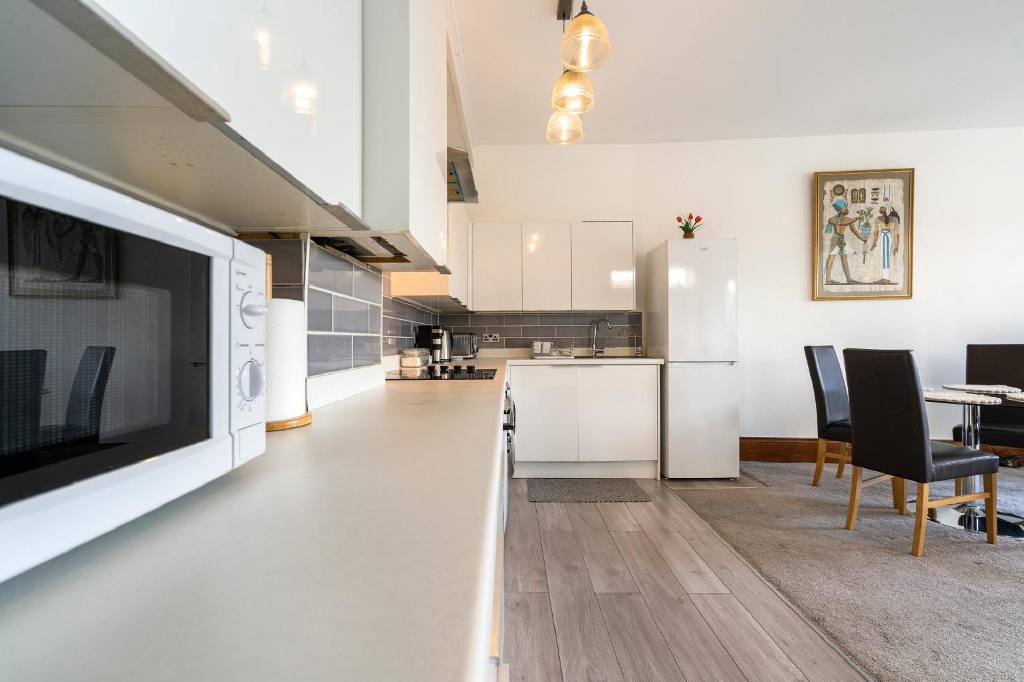 Apartment Modern 2 Bedroom In Mitcham, London *